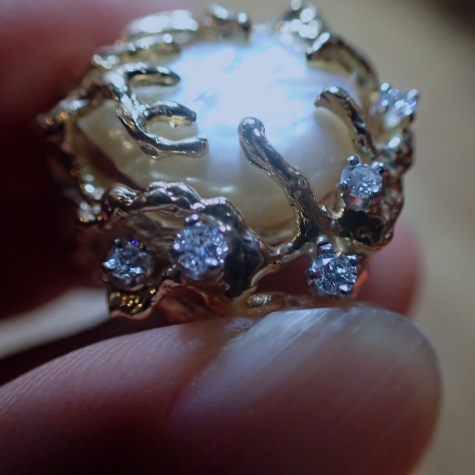うのにもお得な情報満載 【高級】天然南洋真珠　天然ダイヤモンド付きパールリングk18 リング