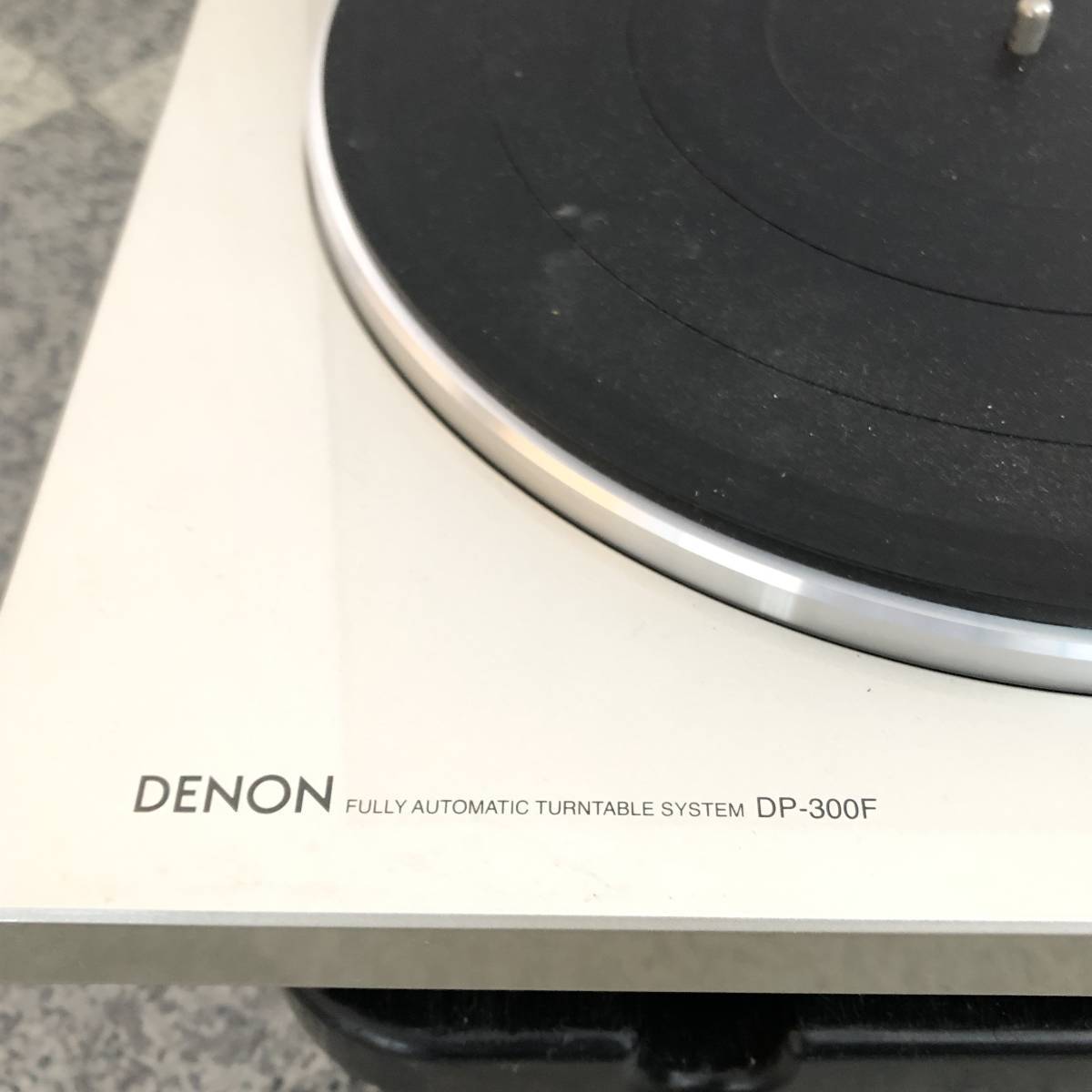 ▽【通電OK】DENON デノン DP-300F フルオートレコードプレーヤー ターンテーブル オーディオ機器_画像3