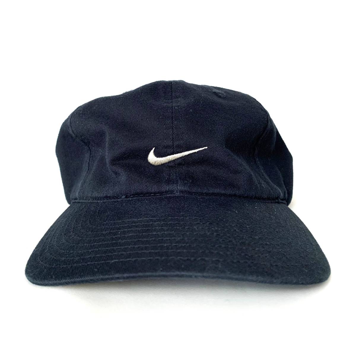 人気新品入荷 nike NIKE ナイキ キャップ 帽子 白 刺繍
