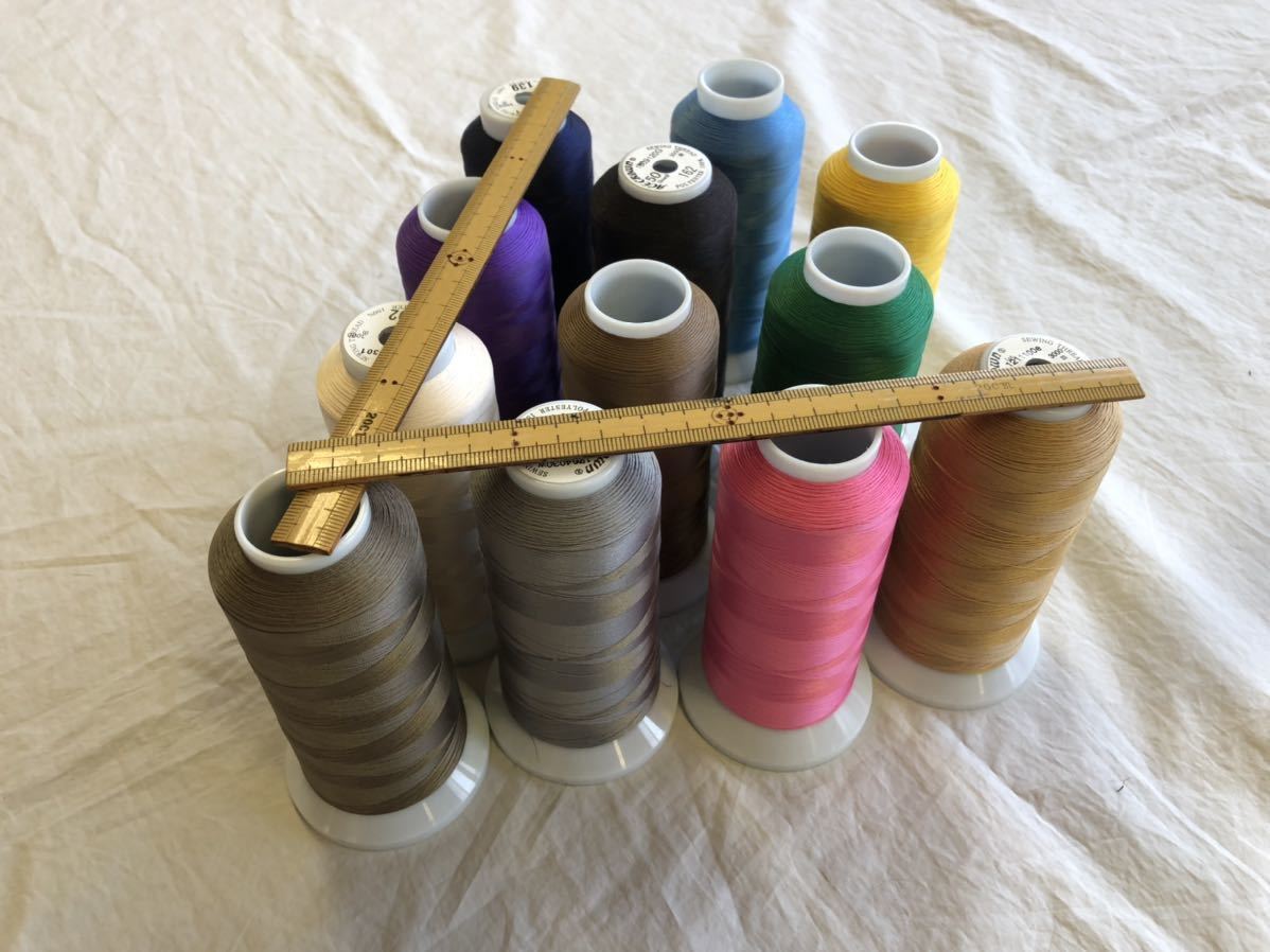 工業用ミシン糸、テトロン糸50番、エースクラウン50番12本(12色)残糸です。