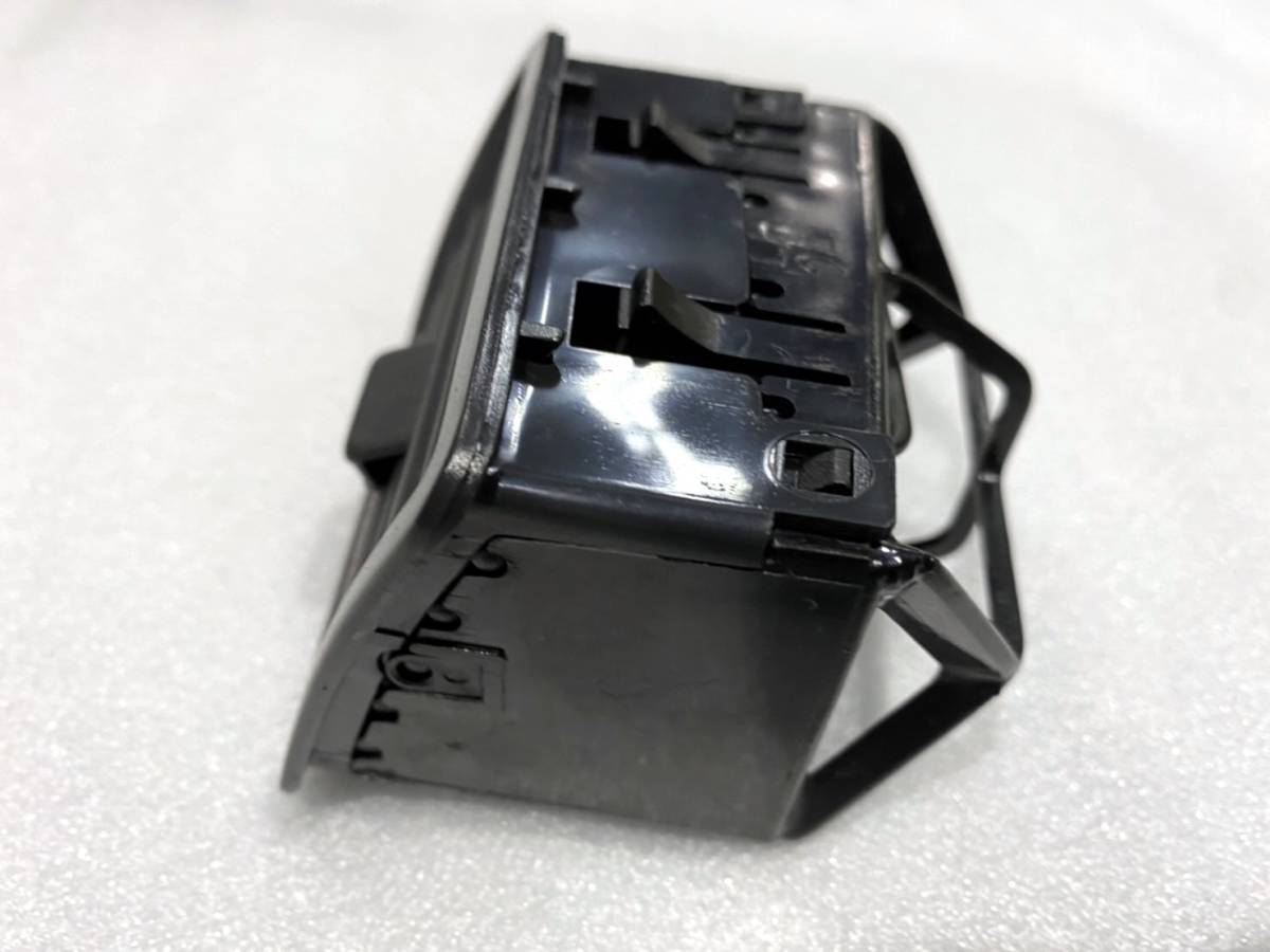 新品 未使用品! 日産 Y31 シーマ エアコン吹き出し口 グリル