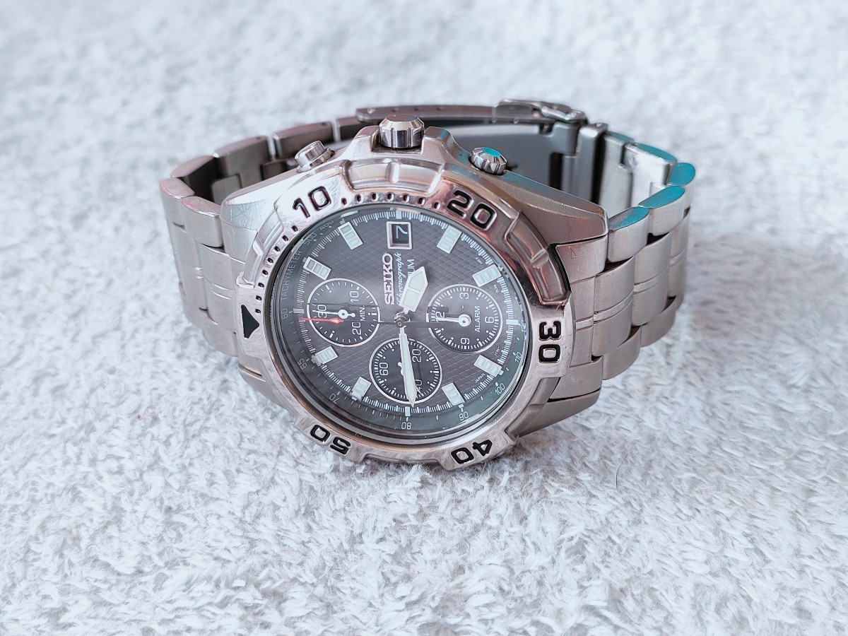 Seiko 7T32-7H49腕時計 クロノグラフTitanium（¥9,000） 