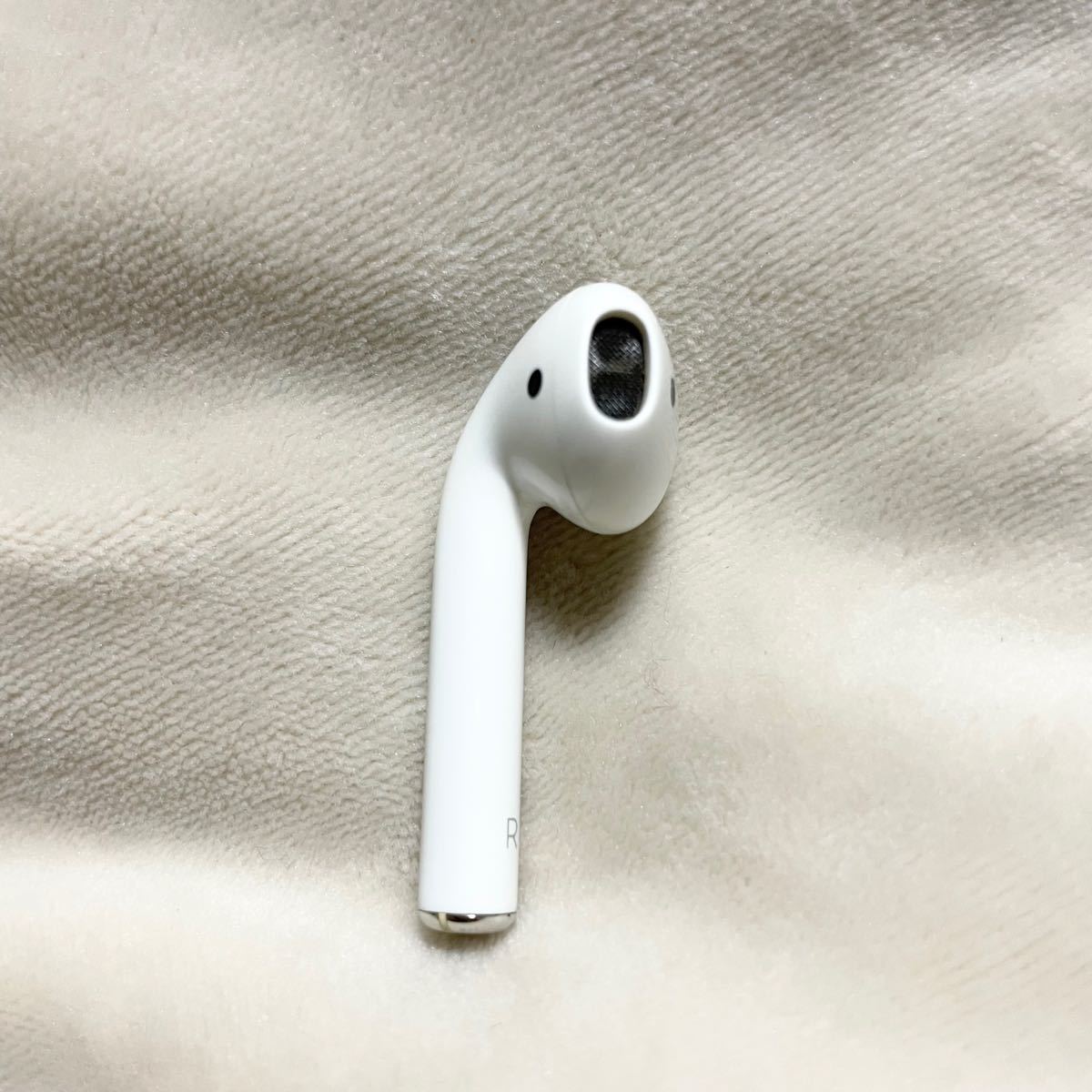 AirPods 第1世代 右耳(R)のみ 片耳 ワイヤレスイヤホン Apple純正 正規品