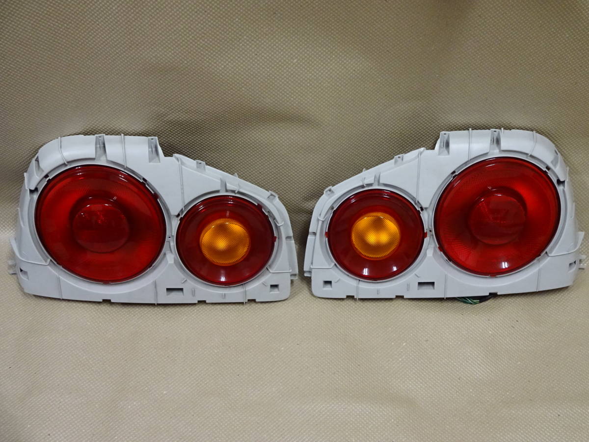 超希少 日産 純正 R34 スカイライン GT-R BNR34 GTR テールランプ