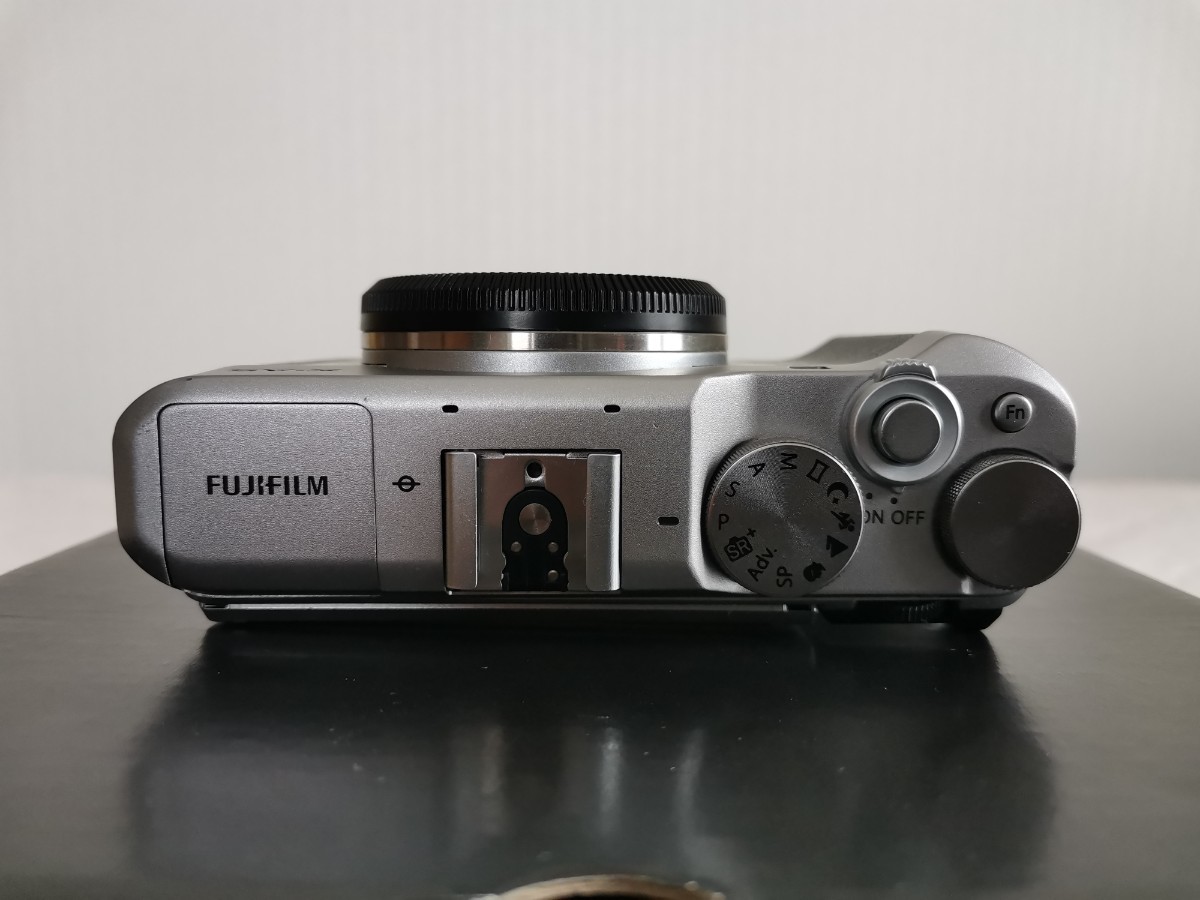 バッテリー爪折れあり FUJIFILM 富士フィルム ミラーレス一眼 バッテリー爪折れあり FUJIFILM 富士フィルム ミラーレス一眼
