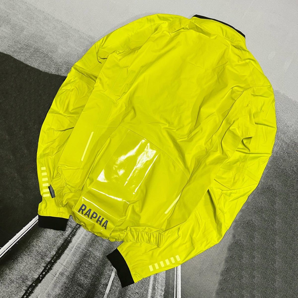 新品 Rapha Pro Team Race Cape XSサイズ イエロー|Yahoo 新品 Rapha Pro Team Race Cape XSサイズ イエロー|Yahoo