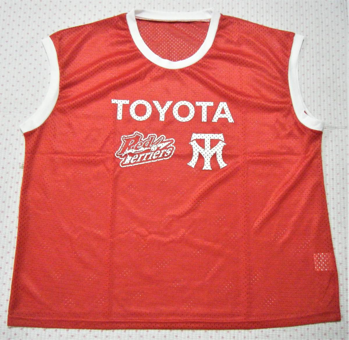  Toyota Motor woman softball part ~TOYOTA RED TERRIERS~ respondent . for mesh bib s* associated goods red color size F/ free not for sale 