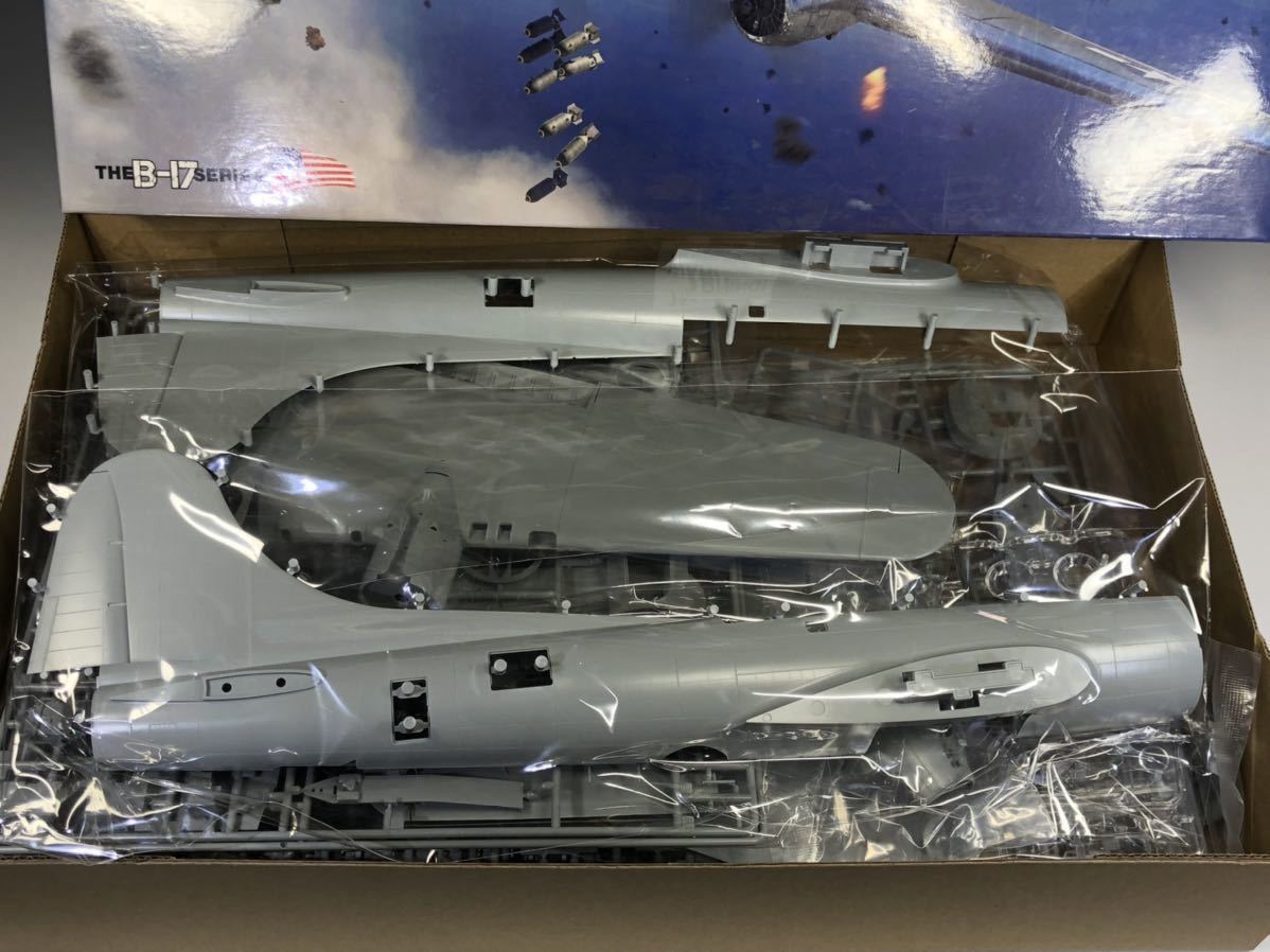 HKモデル 1/48 B-17G フライングフォートレス HKモデル 1/48 B-17G フライングフォートレス