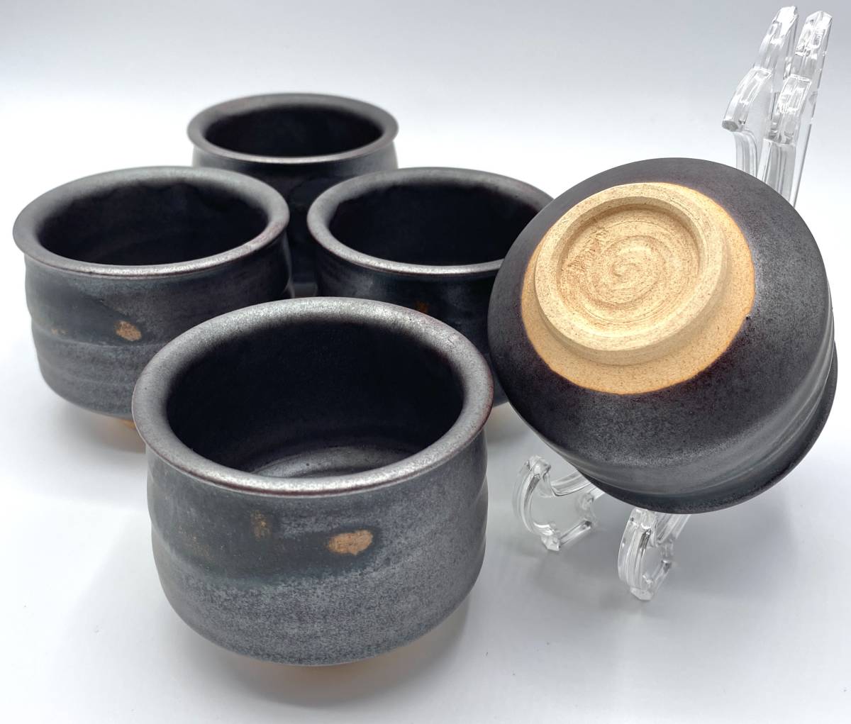 薩摩焼 永田窯 黒薩摩 ぐい呑 酒器 5客揃え お猪口 光沢のある黒 素朴な手触り 味わいの酒器 晩酌を趣深く楽しめる逸品