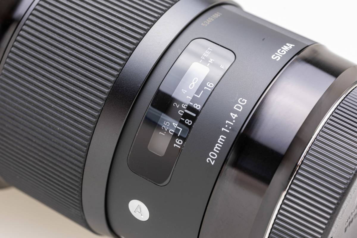 美品】SIGMA 20mm F1.4 DG HSM | Art / キャノンEFマウント / シグマ