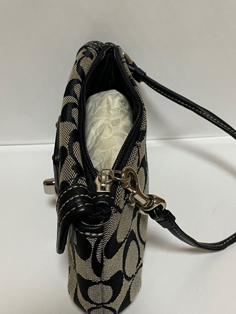 COACH リスレットポーチ　財布　コインケース　ミニポーチ　新品、未使用