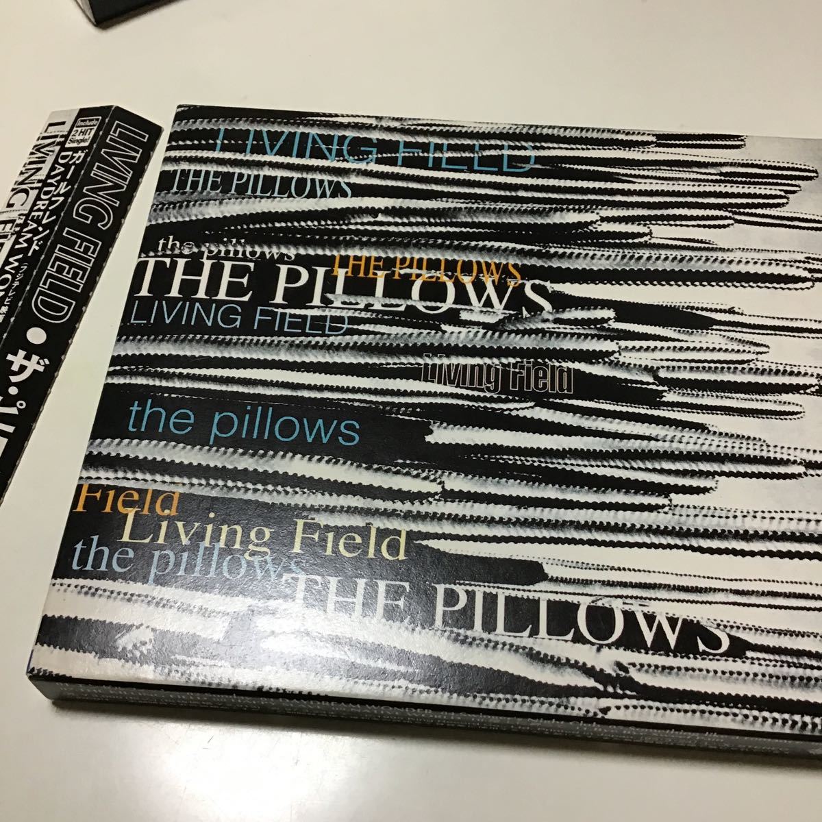 the pillows/リヴィング・フィールド」 定価: ￥ 2913_画像1