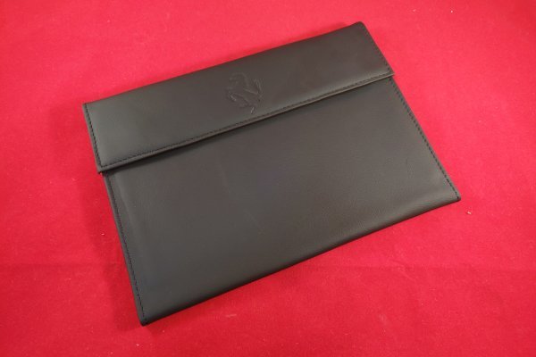 公式の フェラーリ純正 ドキュメントケース(車検証入れ)新品 公式の フェラーリ純正 ドキュメントケース(車検証入れ)新品