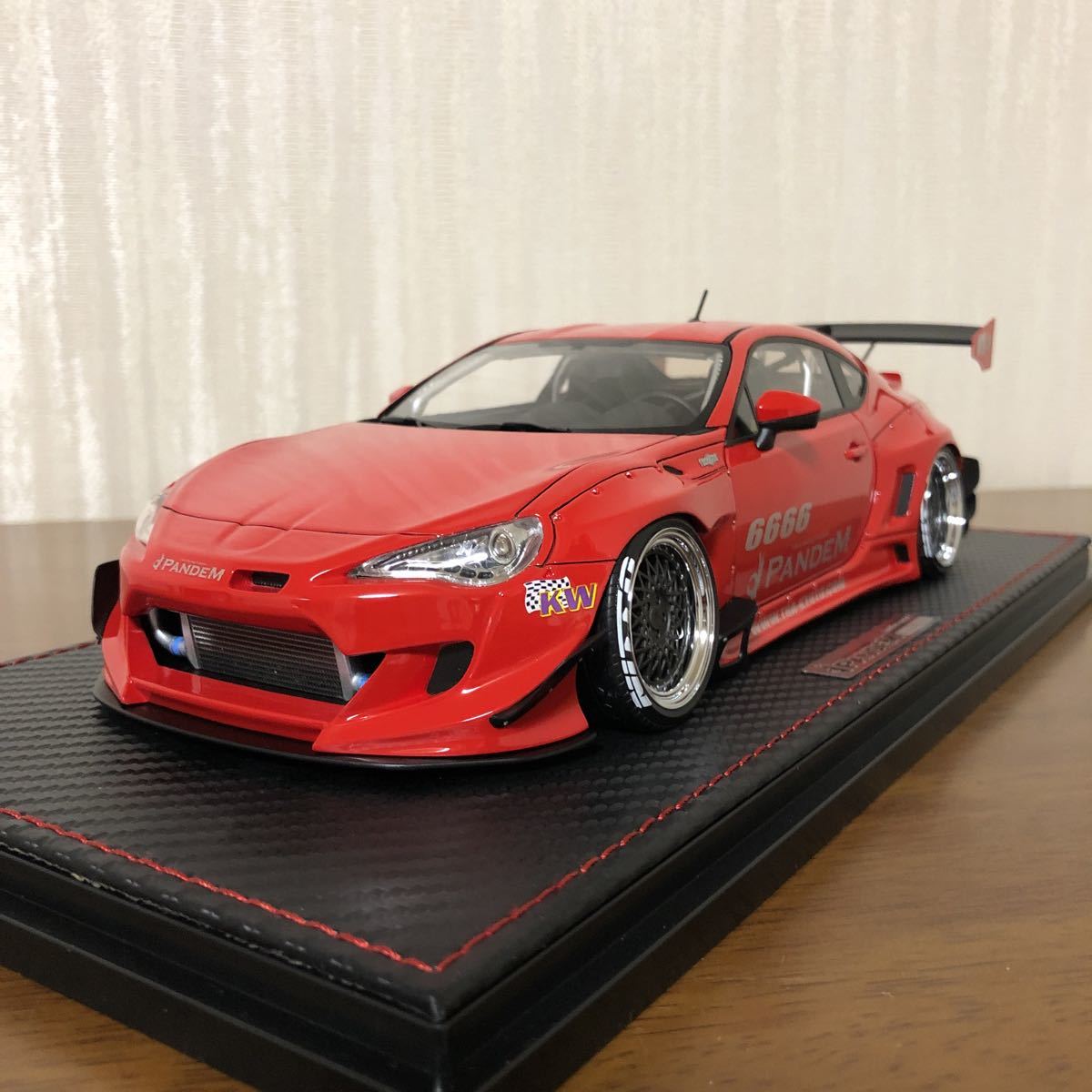 イグニッションモデル ignition model 1/18 パンデム トヨタ 86 V3