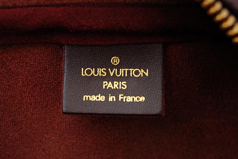 □極美品□ ルイヴィトン Louis Vuitton タイガ ケンダルPM メンズ