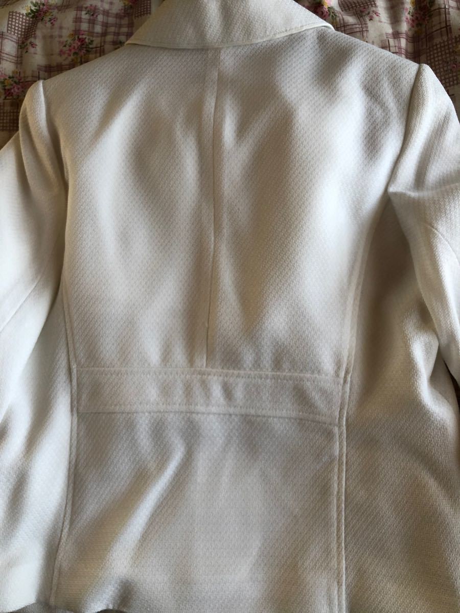 新品　スーツ　ホワイト　ジャケット　スカート　13号  フォーマル