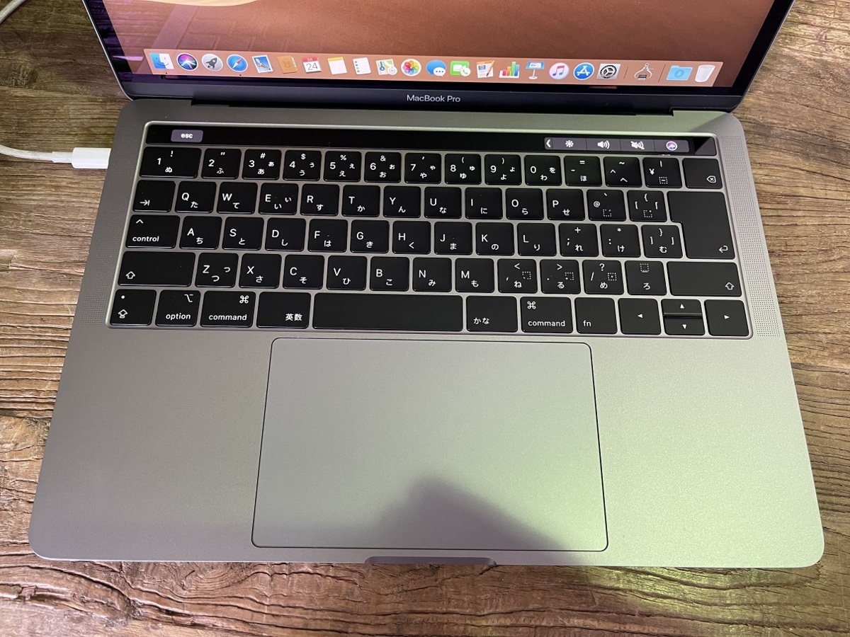 Apple MacBookPro 13インチ Touch Bar搭載モデル[SSD 512GB/メモリ8GB