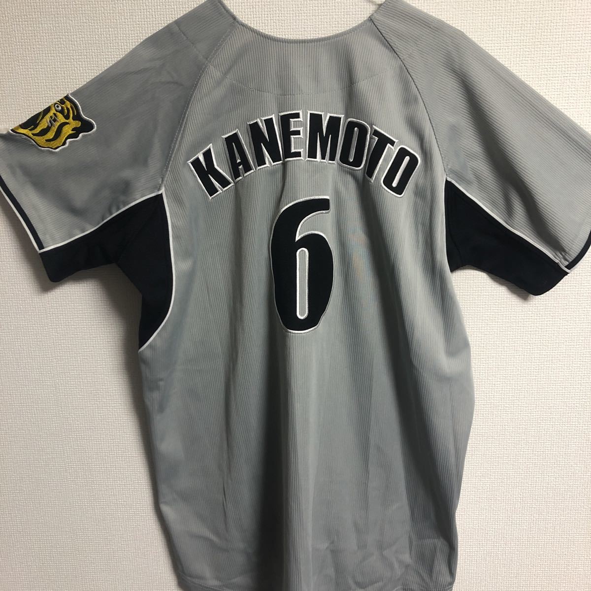 野球】WORLD SPORTS GOODS 阪神タイガース ユニフォーム 金本 6 野球】WORLD SPORTS GOODS 阪神タイガース ユニフォーム 金本 6