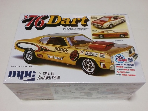 MPC 1/25 ダッジ ダート スポーツ カー 1976 Dodge Dart Car Sport w/Figurine 3in1 mpc 925