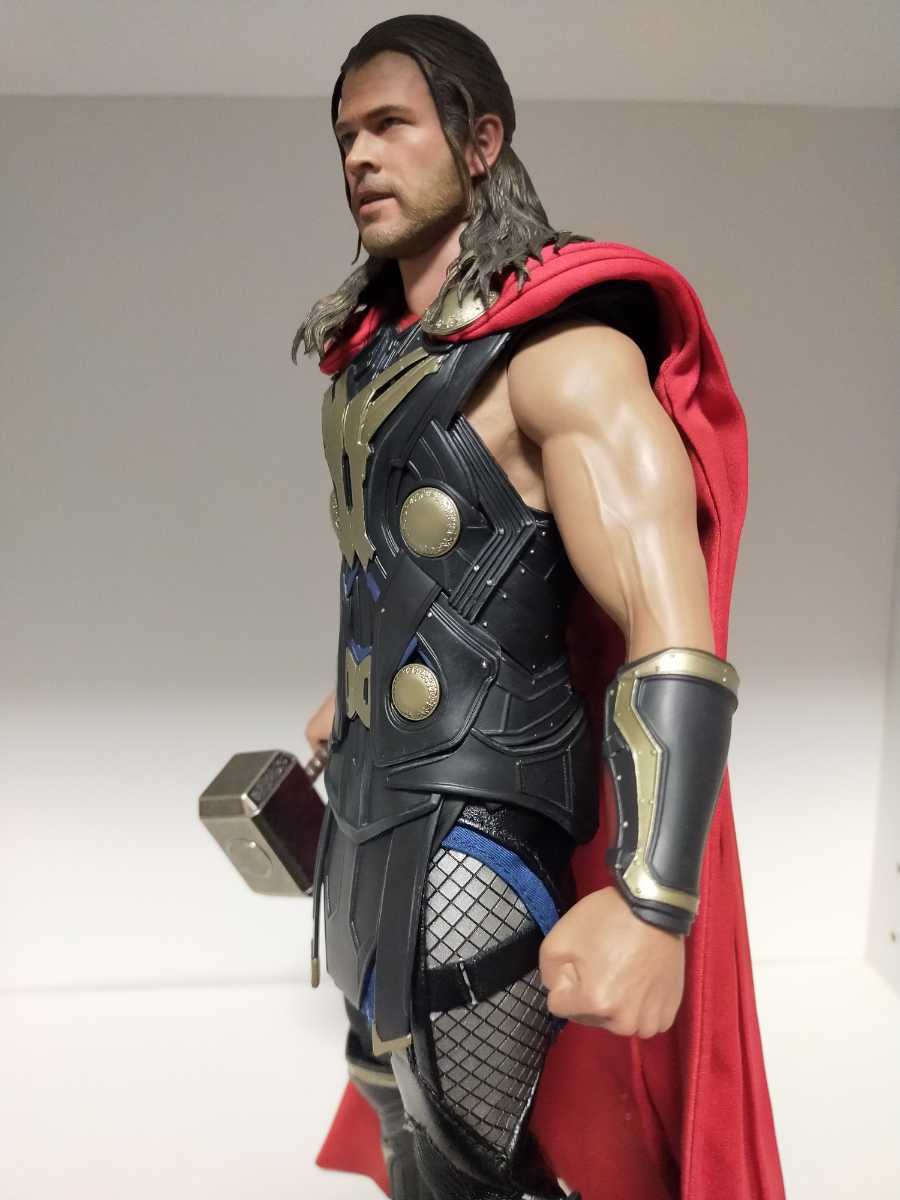ホットトイズ ムービー・マスターピース 1/6 ダーク・ワールド ソー