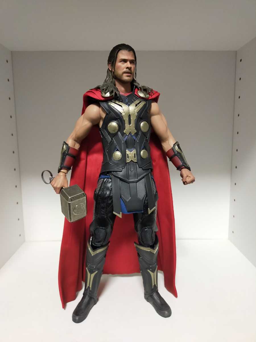 ホットトイズ ムービー・マスターピース 1/6 ダーク・ワールド ソー