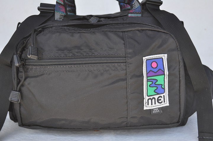 MEI RUMBLE SEAT сумка-пояс черный новый товар много входить .
