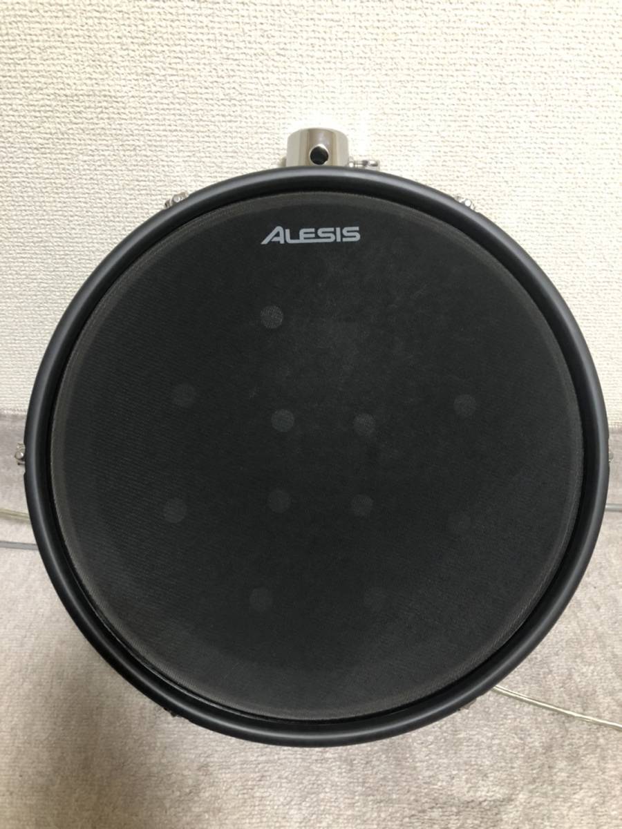 【美品】 Alesis(アレシス) スネア、タム用パッド　電子ドラム Strike 14インチ / 電子ドラム