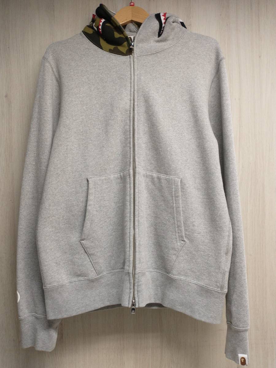 A BATHING APE ア ベイシングエイプ パーカー SHARK FULL ZIP A BATHING APE ア ベイシングエイプ パーカー SHARK FULL ZIP