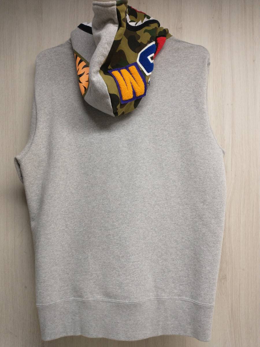A BATHING APE ア ベイシングエイプ パーカー SHARK FULL ZIP A BATHING APE ア ベイシングエイプ パーカー SHARK FULL ZIP