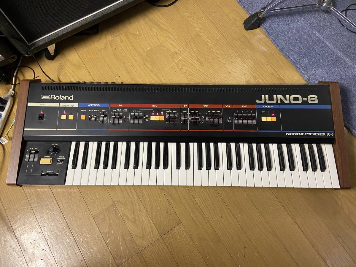 Roland　JUNO-6　ポリフォニック・シンセ　動作品_画像1