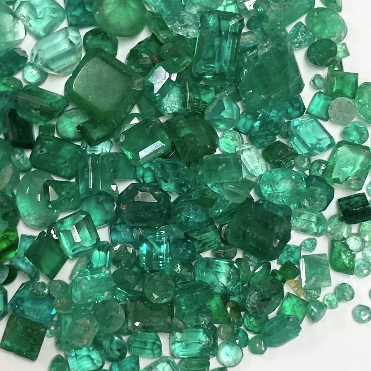 濃厚天然エメラルド 1.245ct eva.gov.co