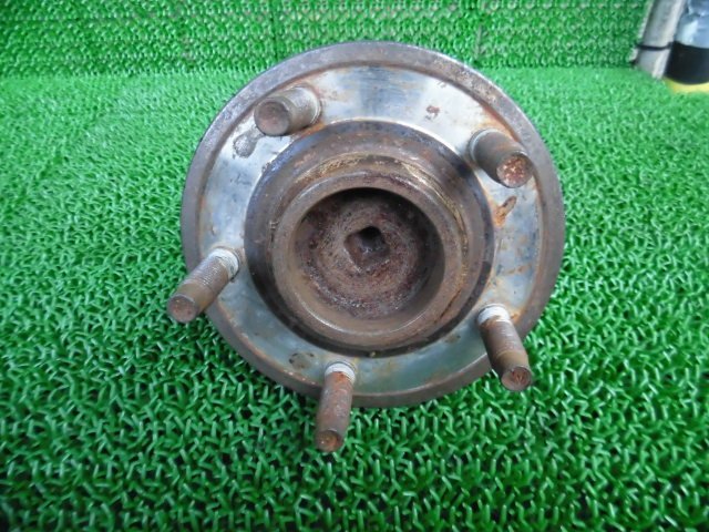 ** Jaguar S-type/S type 99 year J01FA left front hub Knuckle ( stock No:A22214) (6012)