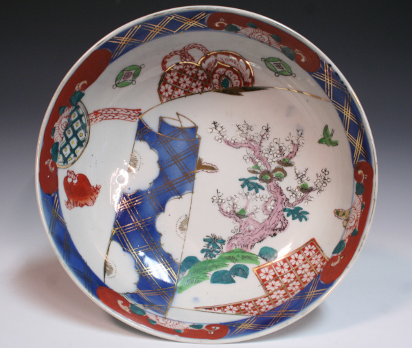 格安人気 【名鉢】江戸時代後期 古伊万里 染錦 金彩色絵 梅花に福壽 商品はお値下げ可能 【名鉢】江戸時代後期 古伊万里 染錦 金彩色絵 梅花に福壽文字 28.7cm大鉢 食器
