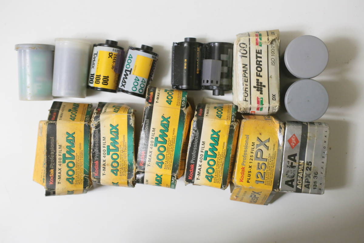 92%OFF!】 Kodak 白黒フィルム T-MAX 400 120 15本期限切れ 期限切れ 