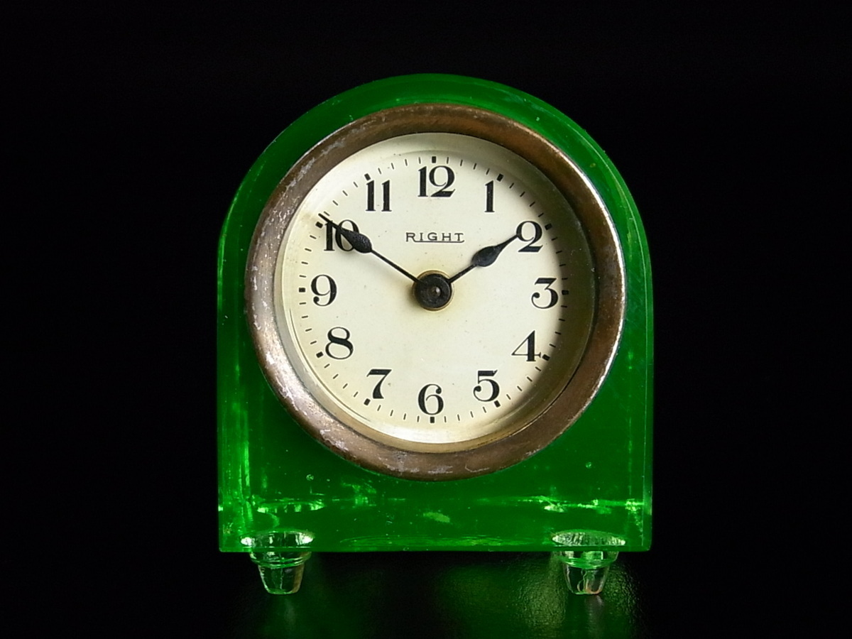 時代物 ジャンク 可動品 RIGHT ウランガラス 置き時計 手巻き ゼンマイ 
