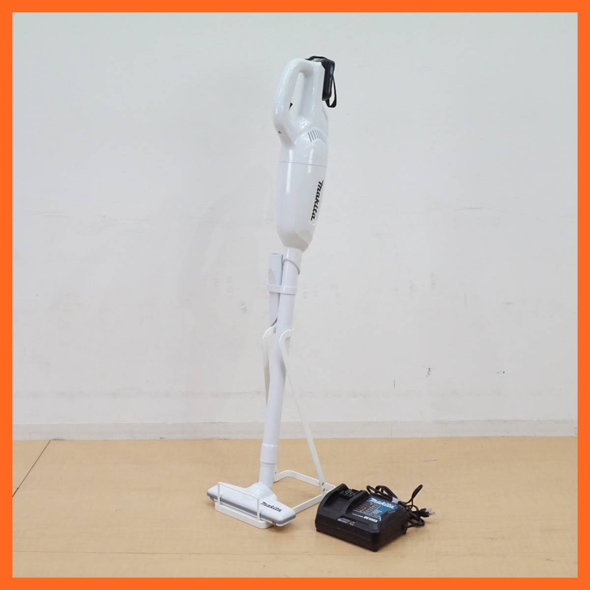 マキタ】充電式クリーナー CL106FD CL106FDSHW バッテリー 充電器