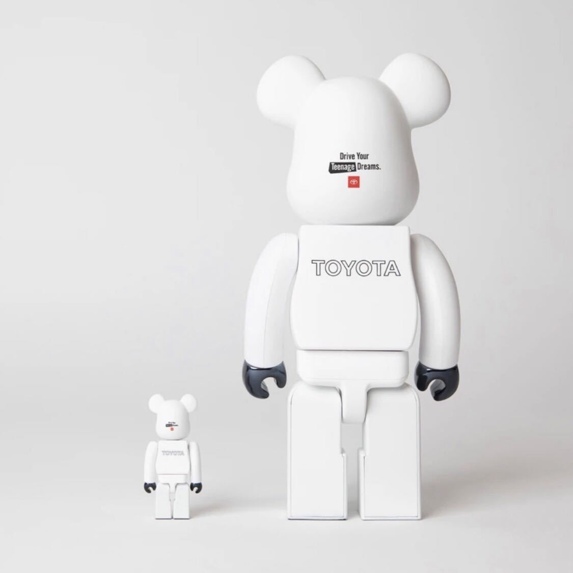 BE@RBRICK TOYOTA Drive Your Teenage Dreams.WHITE Ver. 100%&400