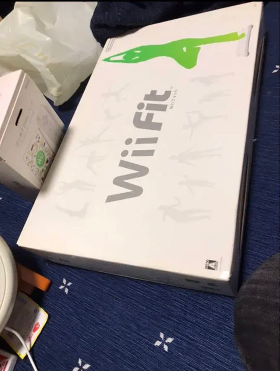 Wii本体、Wiiフィット、太鼓の達人、ウィニングイレブンセット