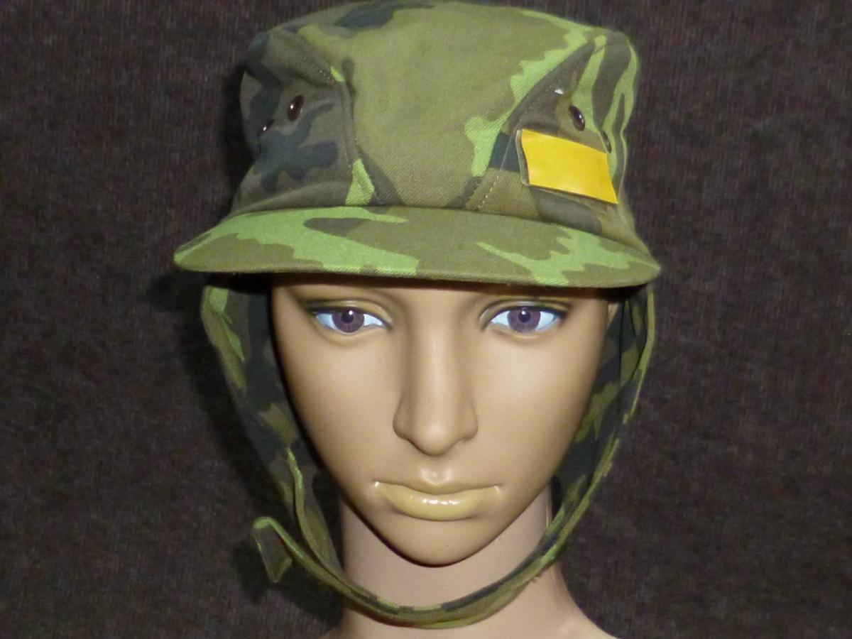 サイズ54～56 チェコ軍用 迷彩キャップ 帽子 耳当て付き 長期保存の未使用 本物 蔵出しの画像5