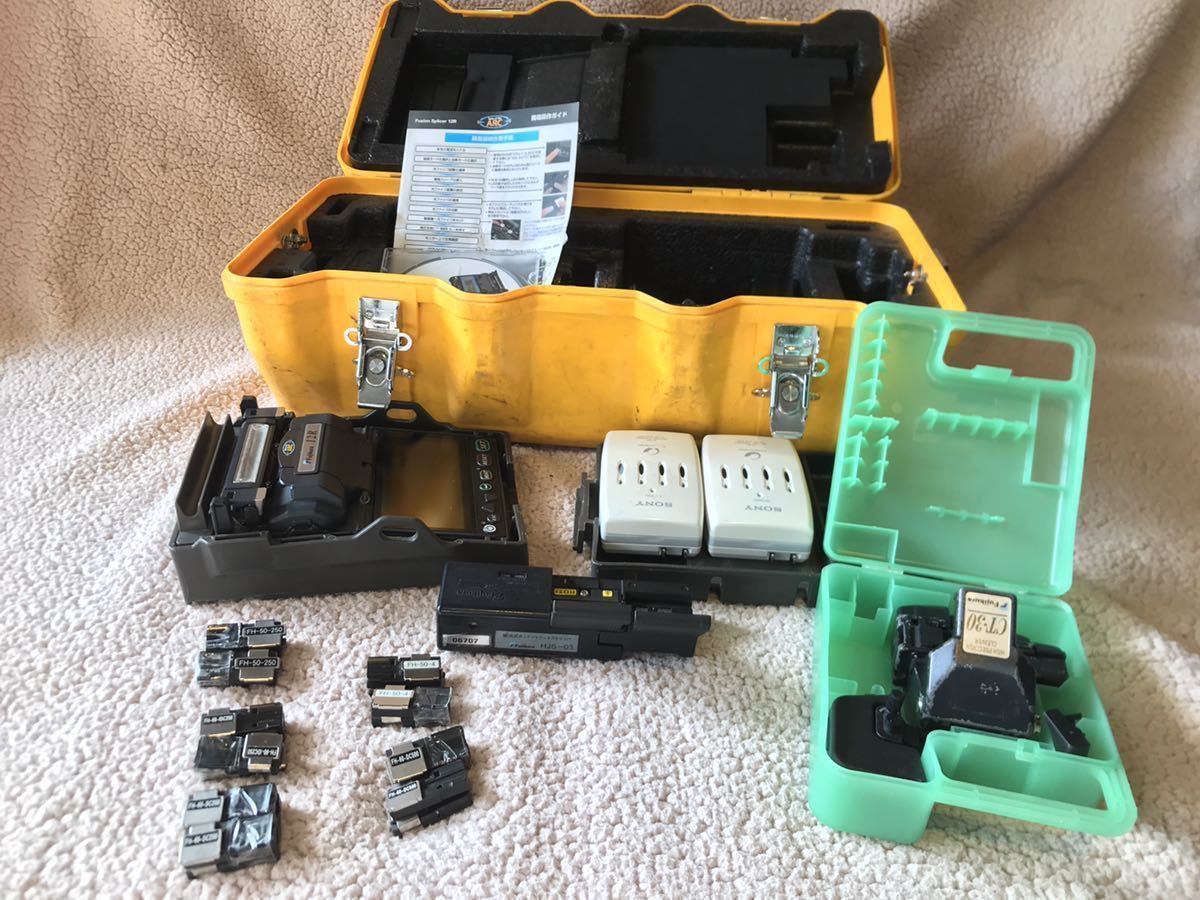 フジクラ 光ファイバ融着接続機 Fusion Splicer 12R フジクラ12R() フジクラ 光ファイバ融着接続機 Fusion Splicer 12R フジクラ12R()