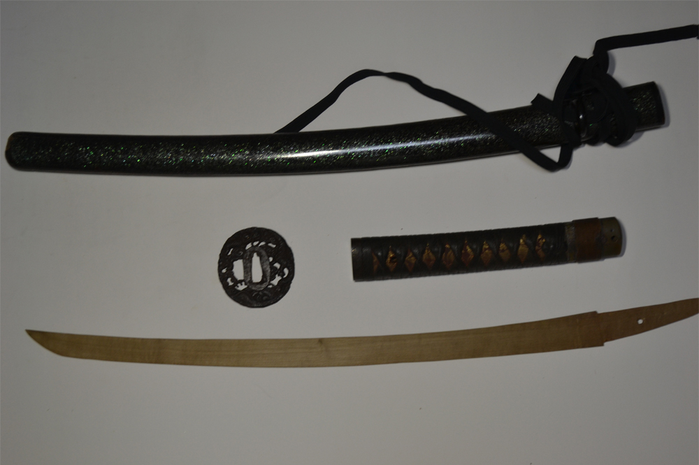 脇差 拵え 鍔 刀剣 外装 刀装具 象嵌 www.haarenzosoest.nl