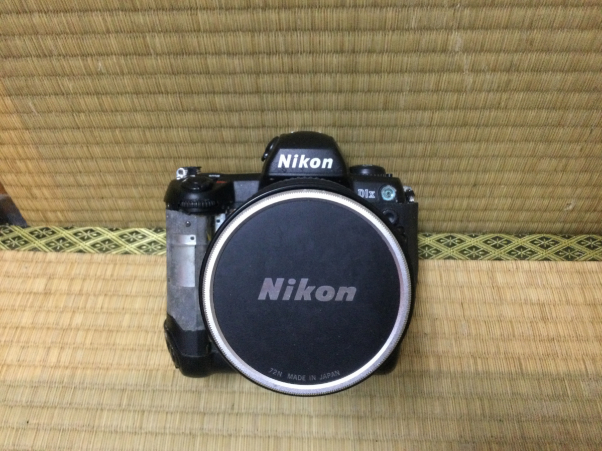 ☆必見 Nikon ニコン D1X デジタルカメラ 一眼レフ カメラ デジカメ ボディ レンズ Nikkor 180mm 1:2.8 ジャンク☆