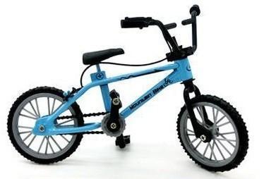 02 在庫限り オビツ１１ フィギュア 人形 ブルー 価格は安く マウンテンバイク 国内初の直営店 撮影用 カスタムドール 自転車