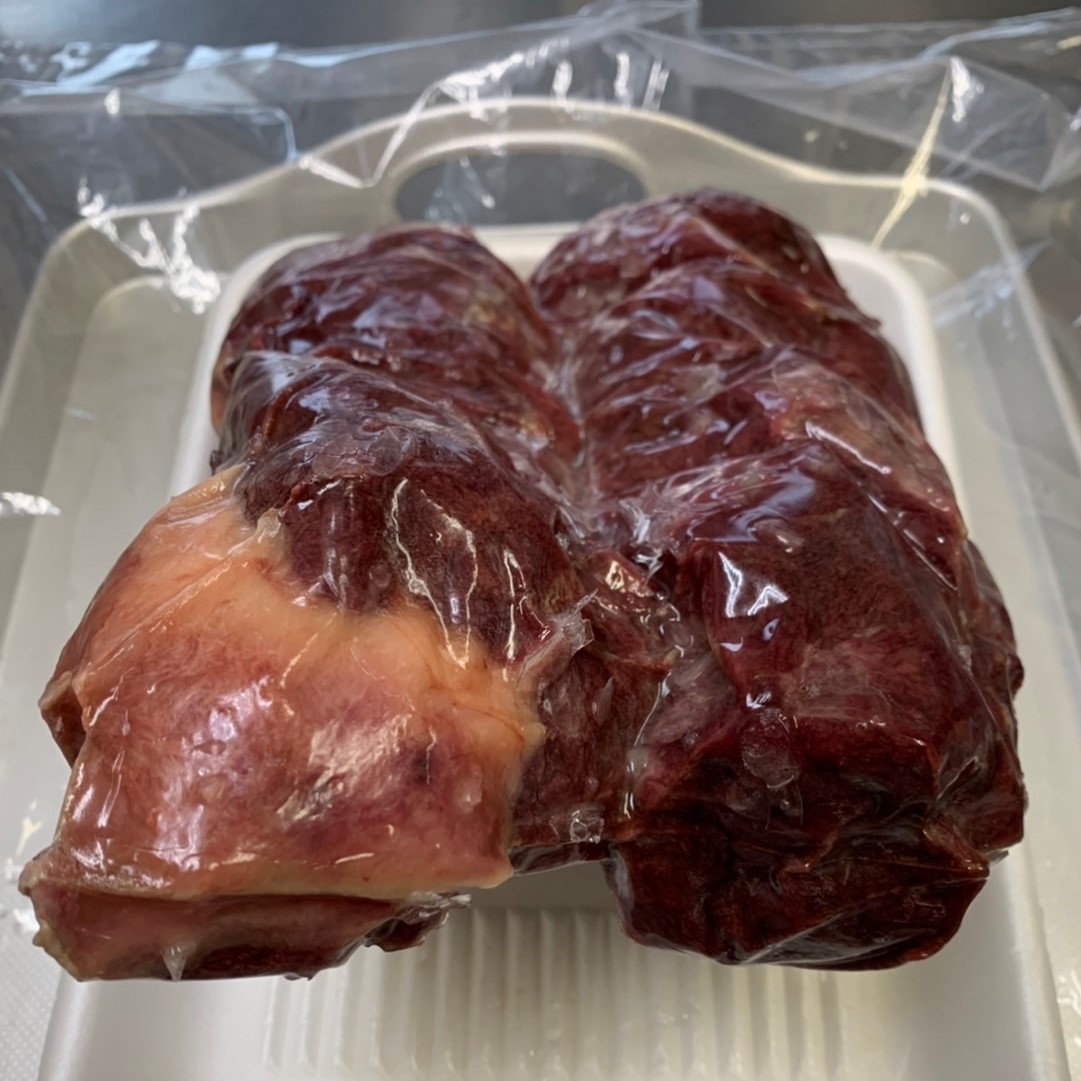 【ジビエ】ツキノワグマ ロース肉 １８３８ｇ 高級肉質、鮮度最高
