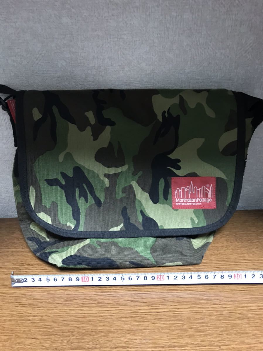 中古品 Manhattan Portage(マンハッタンポーテージ) ミリタリー 迷彩柄【ショルダーバッグ 】送料510円_画像8