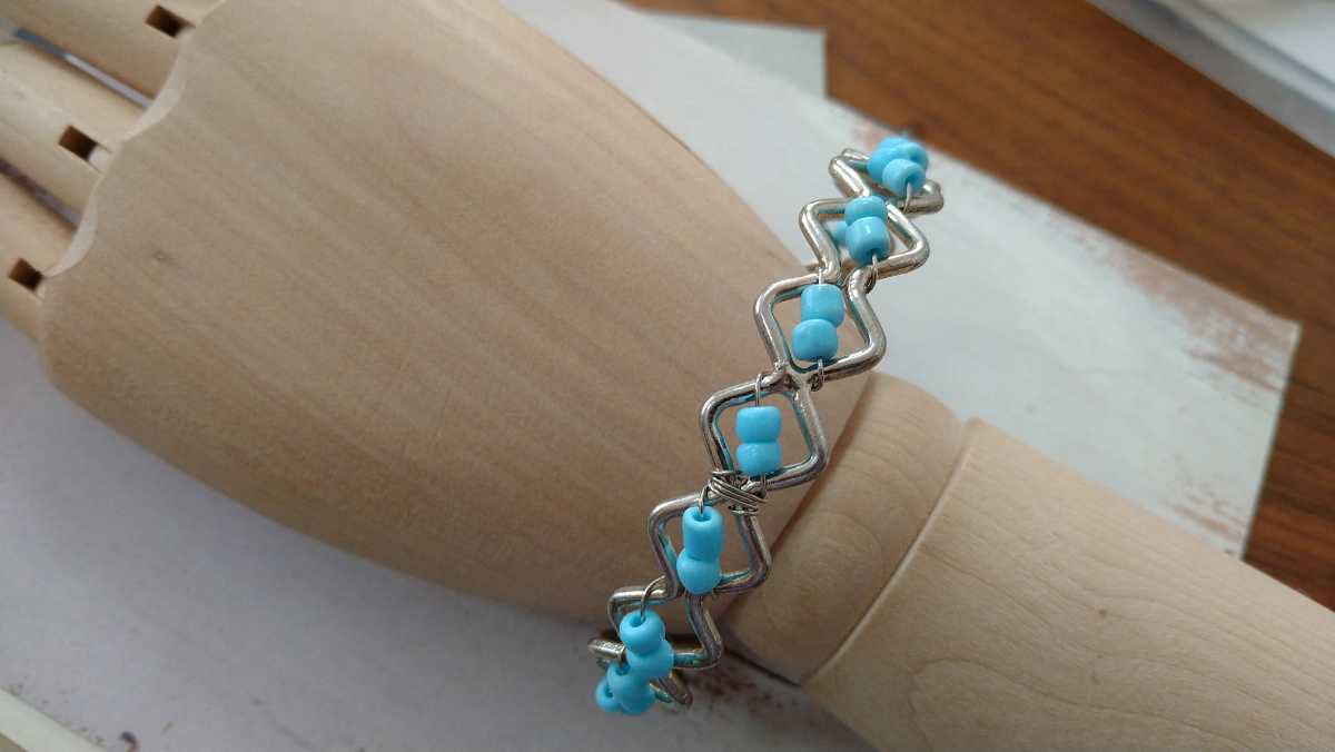 *.... impression * light blue beads × silver color * bangle 2 piece set *