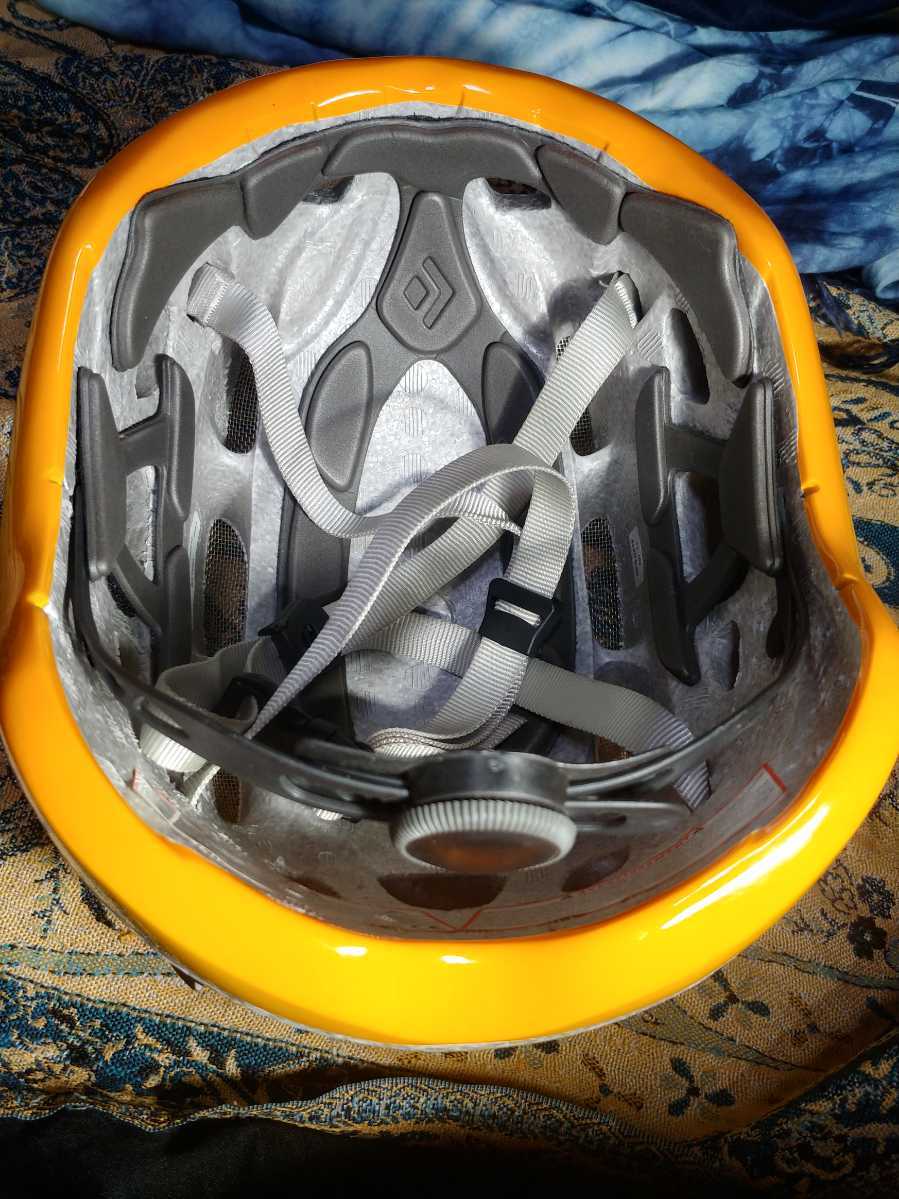 送料込 美品 【廃盤】ブラックダイアモンド トレーサー TRACER ヘルメット 59〜63cm 登山 残雪 ロッククライミング トレッキング
