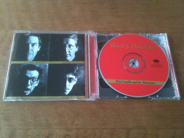 【超稀少＊US Rhino / Bonus 2CD-Set】Elvis Costello ＆The Attractions『Blood ＆ Chocolate』★美品★_画像2