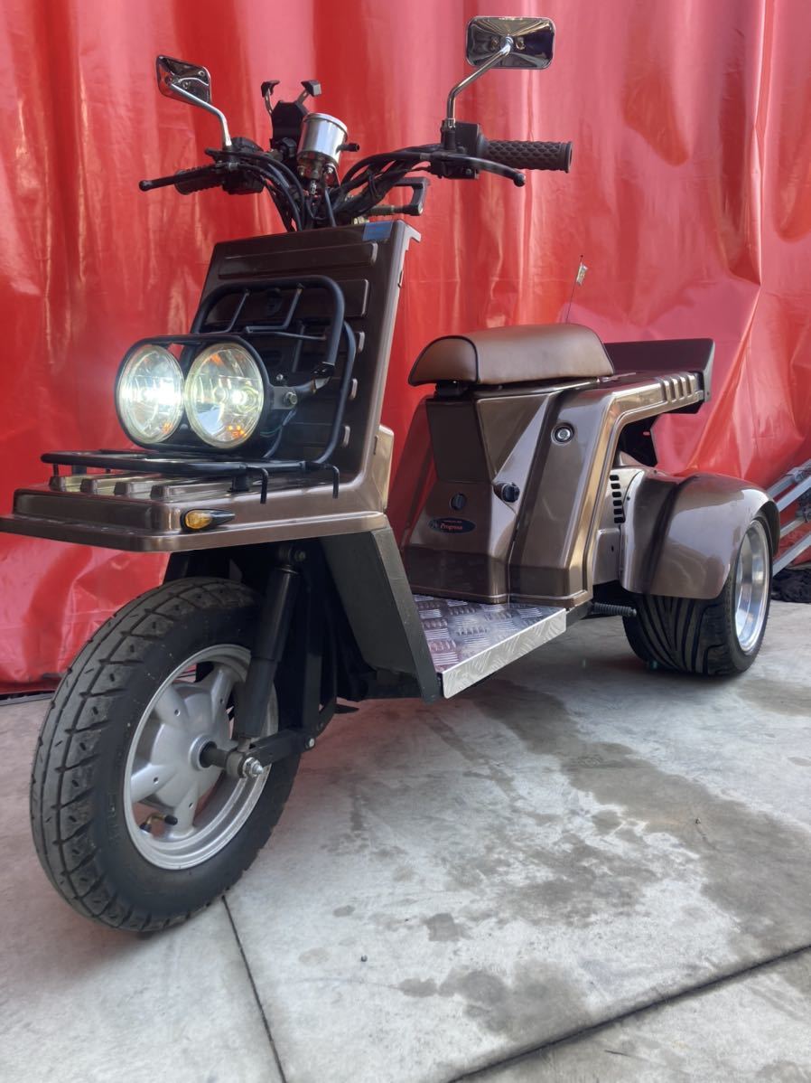 バイクシーズン到来! ジャイロX 2ST 後期 ミニカー仕様 NEWペイント