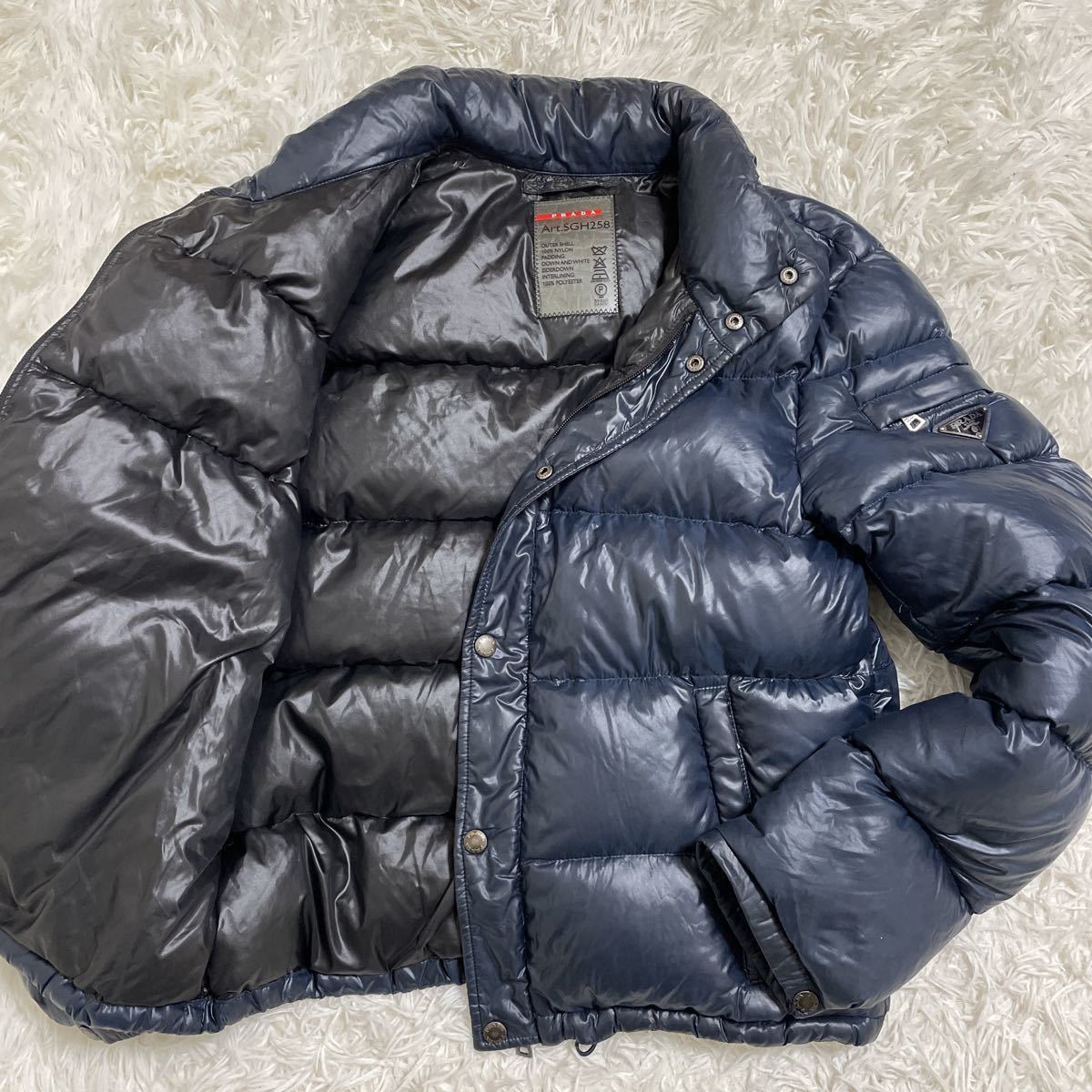 上級者の必需品】 PRADA プラダ Art.SGH258 ダウンジャケット 上級者の必需品】 PRADA プラダ Art.SGH258 ダウンジャケット